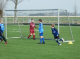 S.K.N.W.K. JO10-1 - FC De Westhoek '20 JO10-2 (competitie) seizoen 2021-2022 (voorjaar - 4e fase)) (38/145)